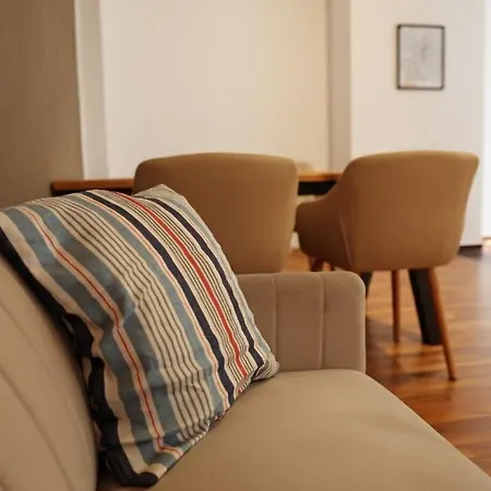 Zentrales Mit Fussbodenheizung Im Ruhigen Hinterhaus, Jura Kaffeevollautomat, Smart-tv, Privater Parkplatz, Wifi, Boxspringbetten Apartament Chemnitz